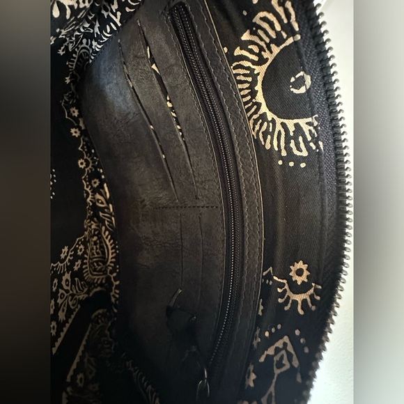 NWT We The Free Calla Sling Black Soft Leather Crossbody Black - Picture 15 of 16